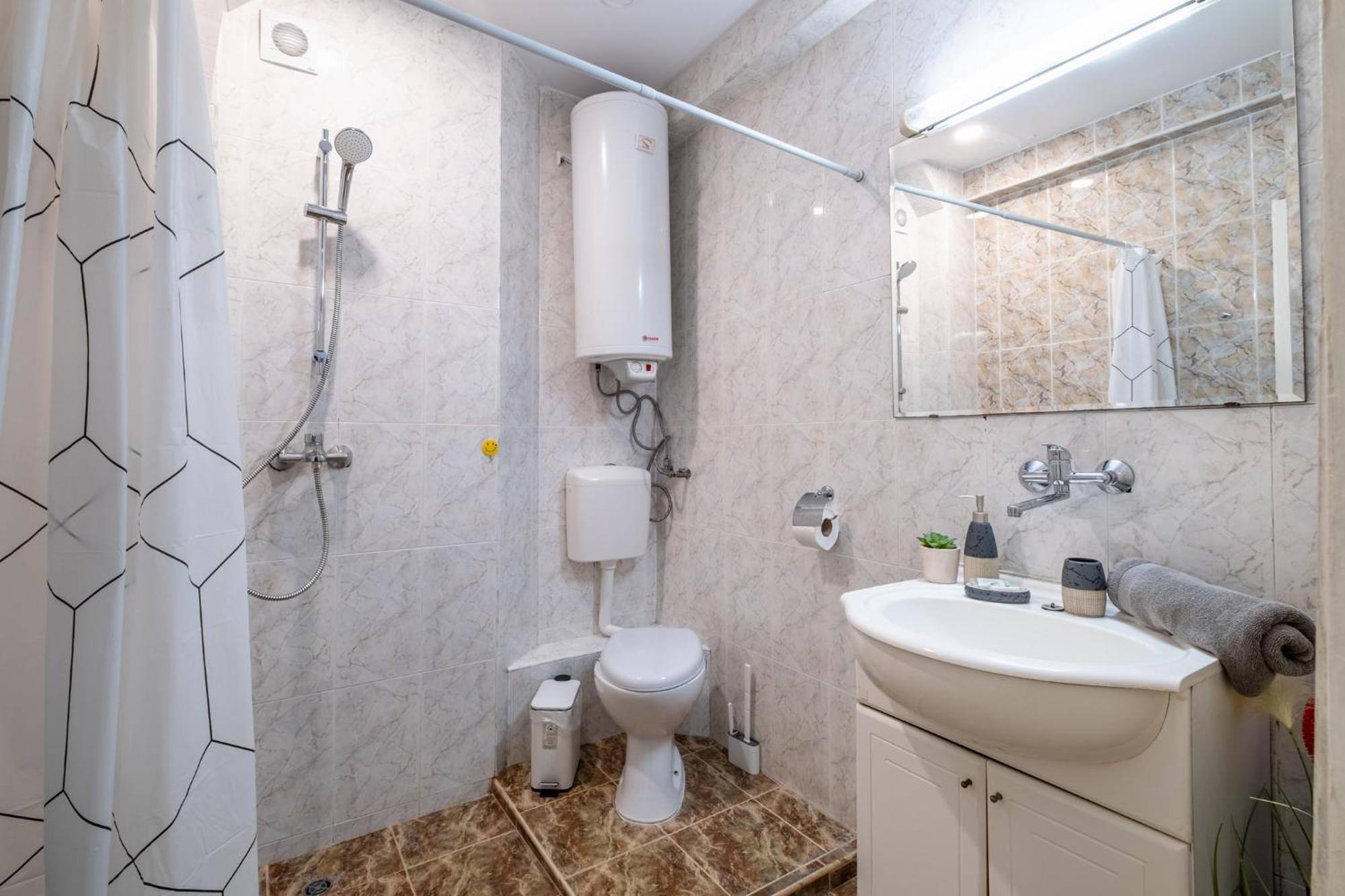 Lovely Art Apartment - Victory Varna Exteriér fotografie
